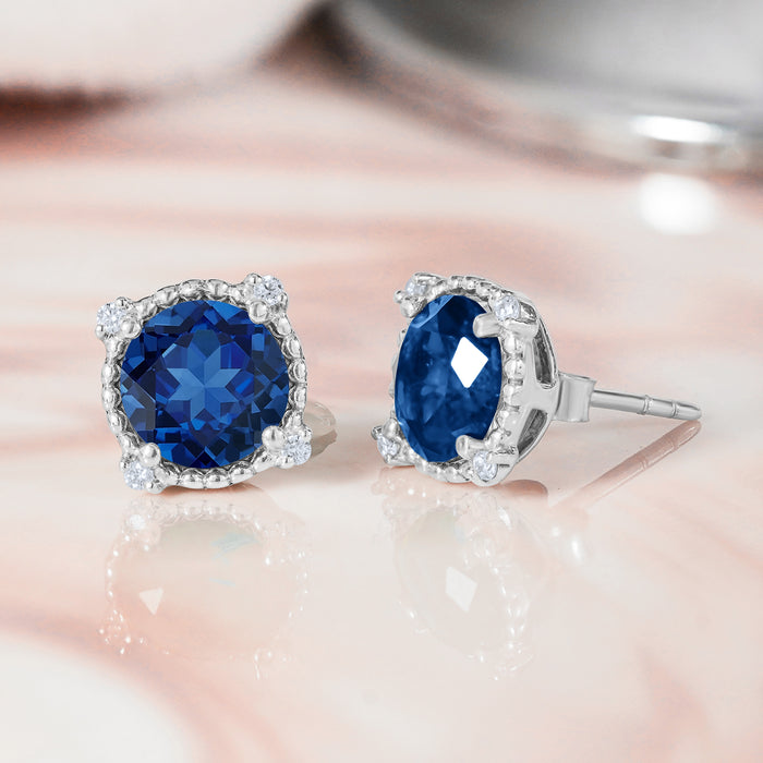 シルバー/K18WGP 合計3.50ct. ヘイローラウンドカット ミル打ち 完璧な9月の誕生石サファイアスタッドピアス