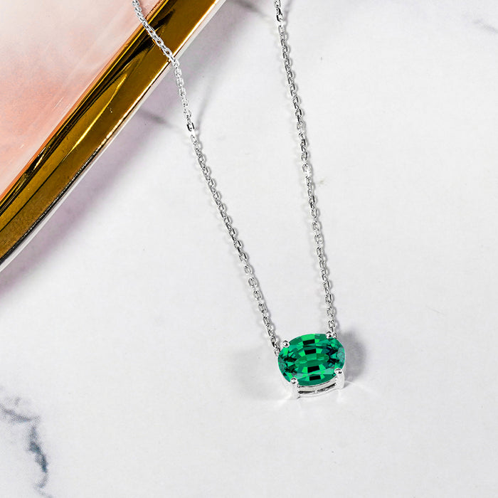 シルバー/K18WGP 1.75ct. オーバルカット 一粒 豪華な5月の誕生石エメラルドペンダント