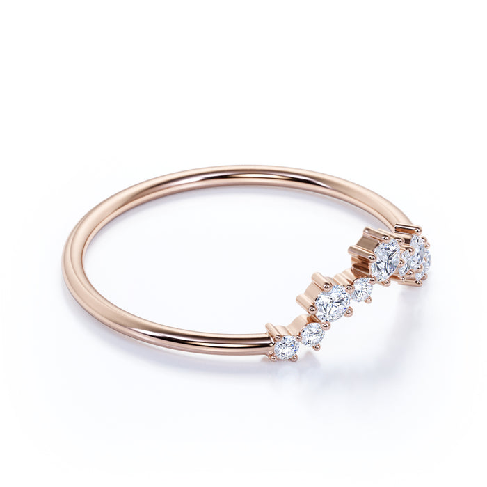 クラウンモチーフ K10 ダイヤモンドリング（0.15ct／繊細なプロング留め／重ね付けリング）