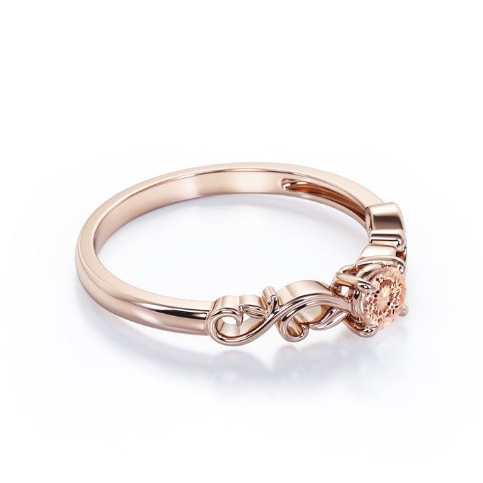 K10ピンクゴールド モルガナイト リング／0.5ct／透かしデザイン
