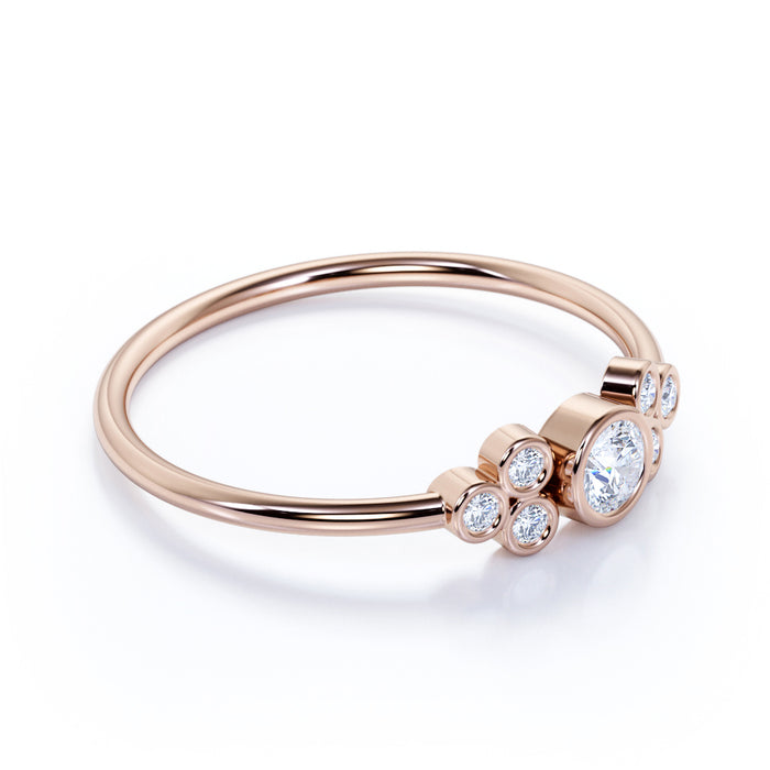 K10 0.18ct エレガントダイヤモンドリング（ラウンドカット／覆輪留め）