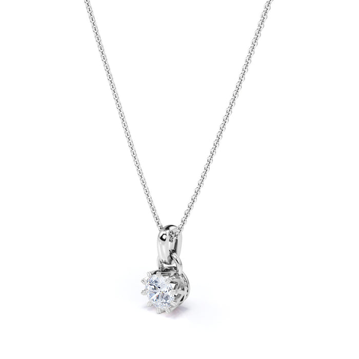 K10 クラウンモチーフ シングルモアサナイトペンダント・ネックレス（合計0.50ct／ラウンドカット）