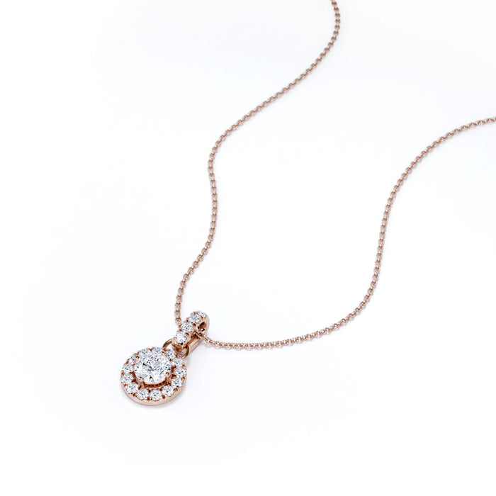 K10 ダイヤモンド ヘイローペンダント・ネックレス（合計0.50ct／ラウンドカット／4爪留め）