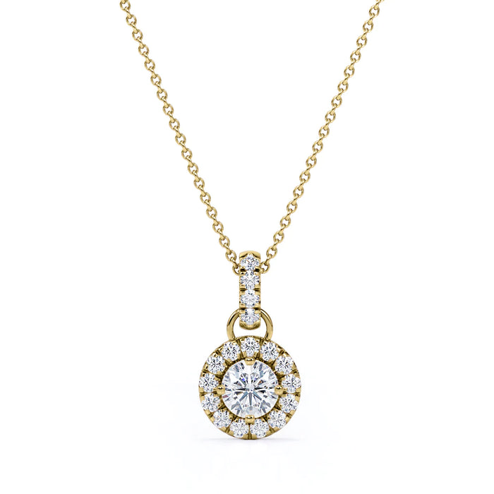 K10 ダイヤモンド ヘイローペンダント・ネックレス（合計0.50ct／ラウンドカット／4爪留め）