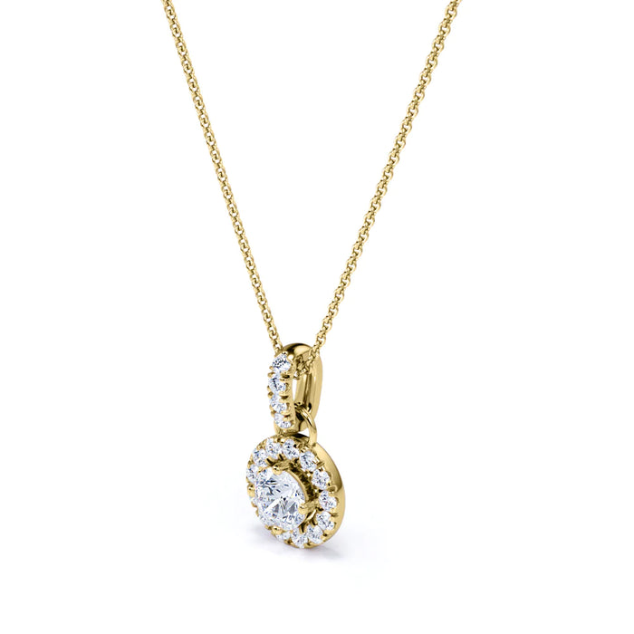 K10 ダイヤモンド ヘイローペンダント・ネックレス（合計0.50ct／ラウンドカット／4爪留め）